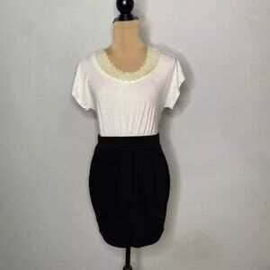 NWOT Monteau Colorblock Dress Pearl Detail on Neck Short Sleeves Medium